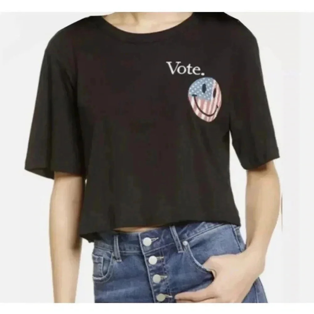 la la land, short sleeve tee shirt with logo VOTE, Black, XS